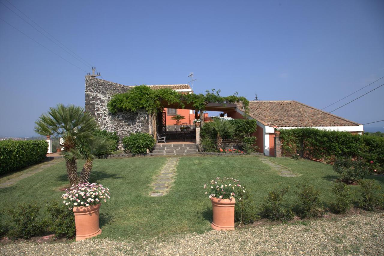 Agriturismo Le Case Di Civi มาสคาลิ ภายนอก รูปภาพ